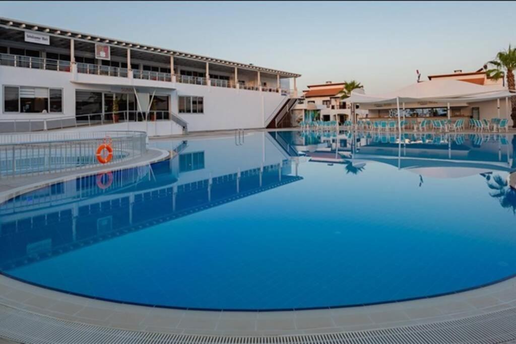 Fun&Sun Two Villas For Big Families Белек Экстерьер фото